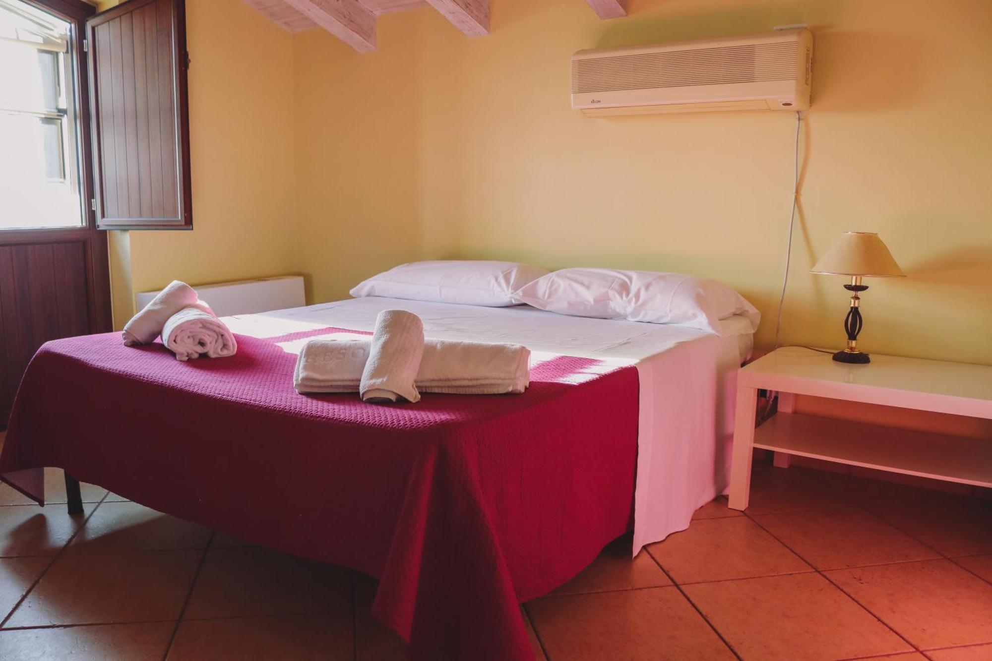 Ranch Simeto Otel Paterno  Dış mekan fotoğraf